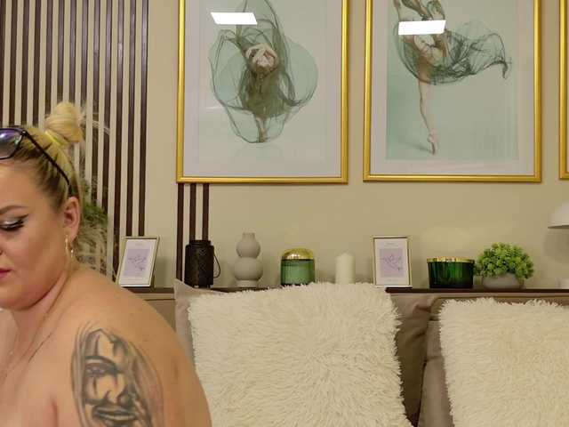 AmandaRise live cam on BongaCams