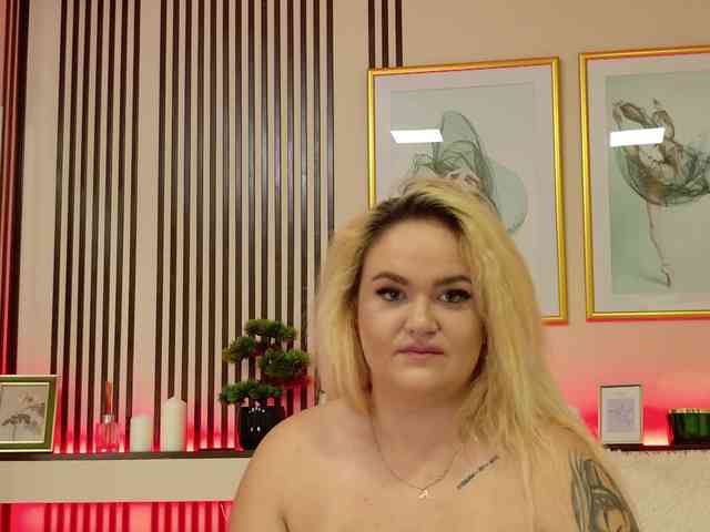 AmandaRise webcam