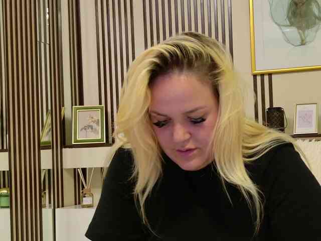 AmandaRise webcam