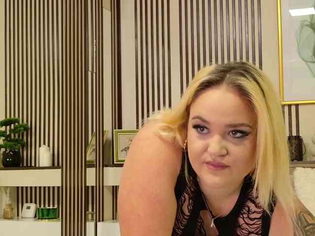 AmandaRise webcam