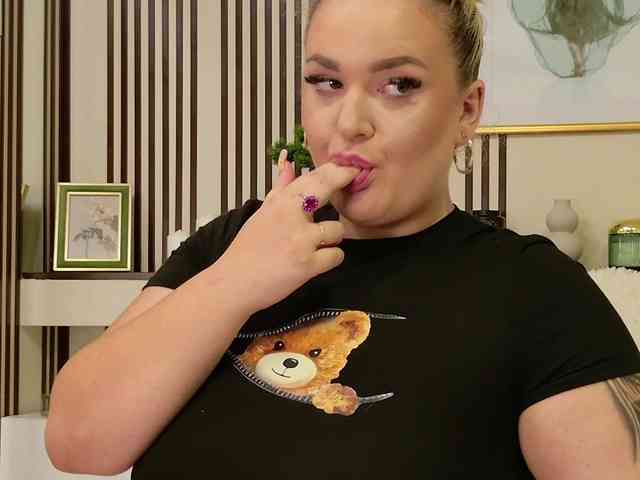 AmandaRise webcam