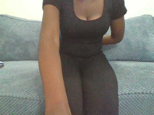 Nickyf live cam on BongaCams