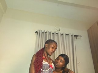 Sexypetitequeens