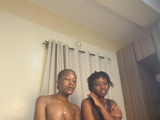Sexypetitequeens