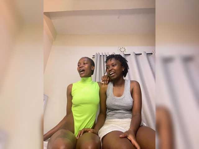 Sexypetitequeens