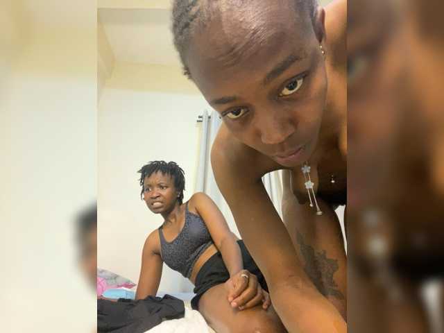 Sexypetitequeens