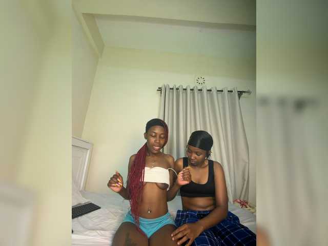 Sexypetitequeens