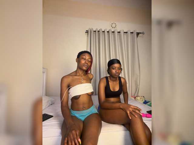 Sexypetitequeens