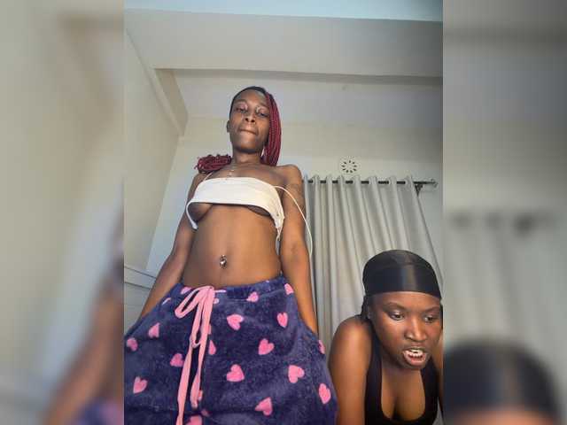 Sexypetitequeens