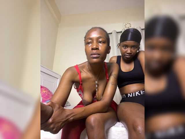 Sexypetitequeens