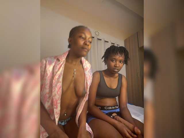 Sexypetitequeens