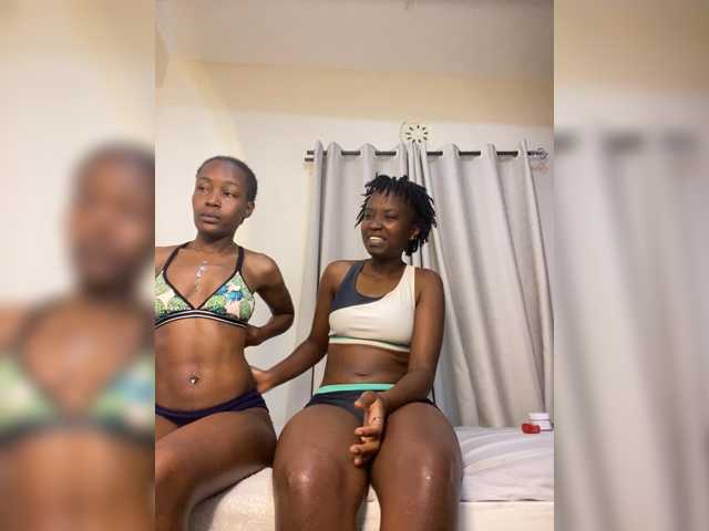 Sexypetitequeens