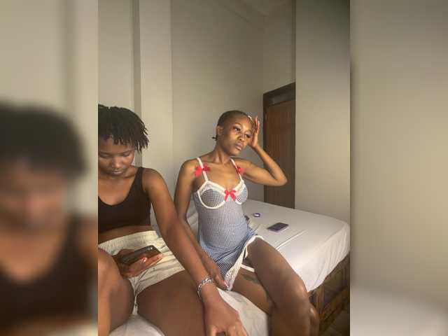 Sexypetitequeens