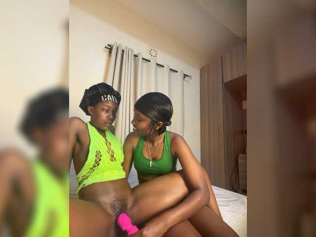 Sexypetitequeens