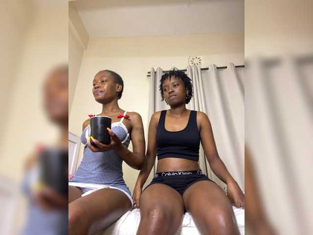 Sexypetitequeens