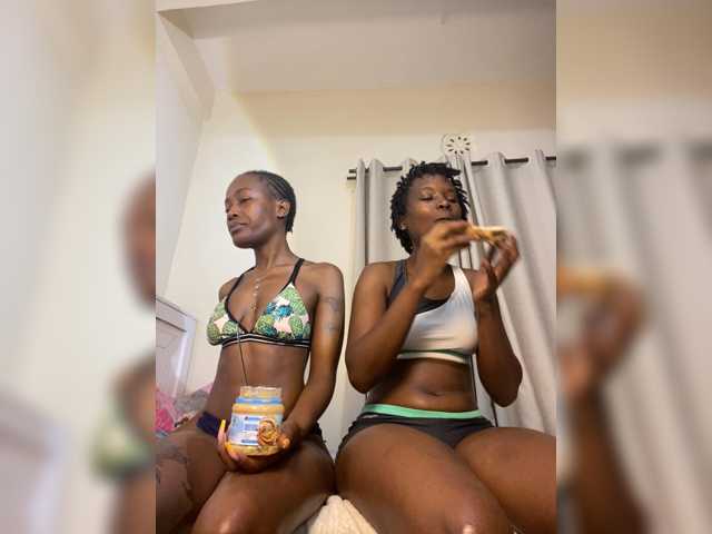 Sexypetitequeens