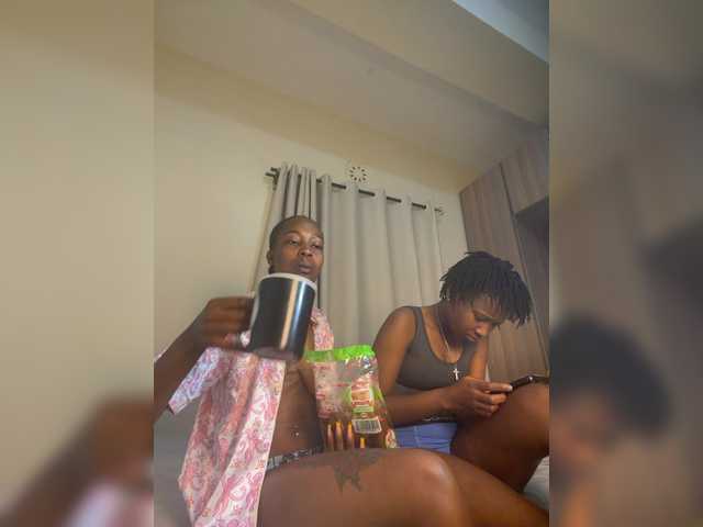 Sexypetitequeens