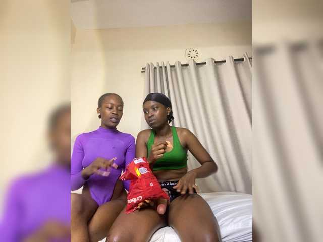 Sexypetitequeens