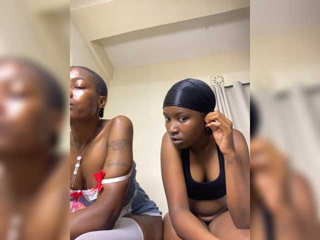 Sexypetitequeens