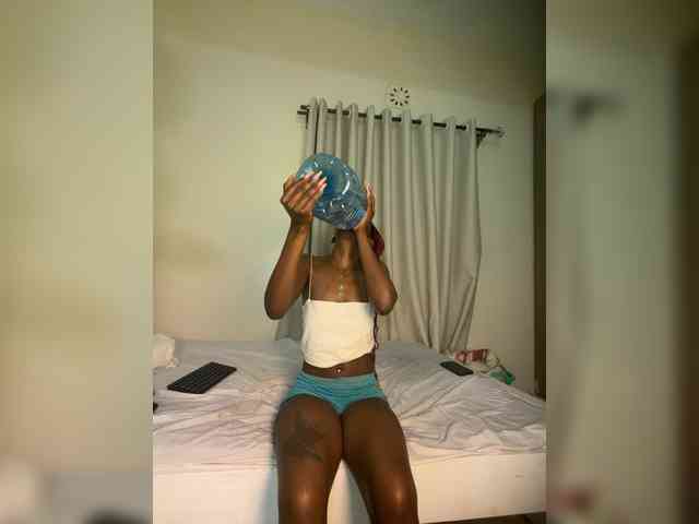 Sexypetitequeens Sexypetitequeens