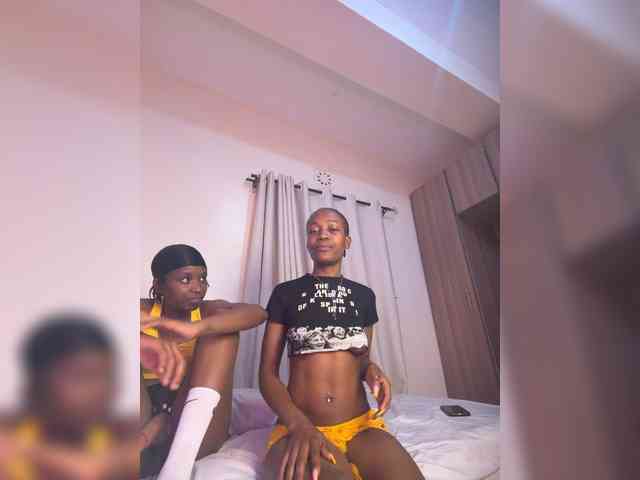 Sexypetitequeens
