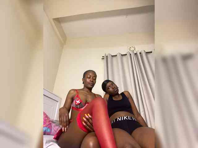 Sexypetitequeens