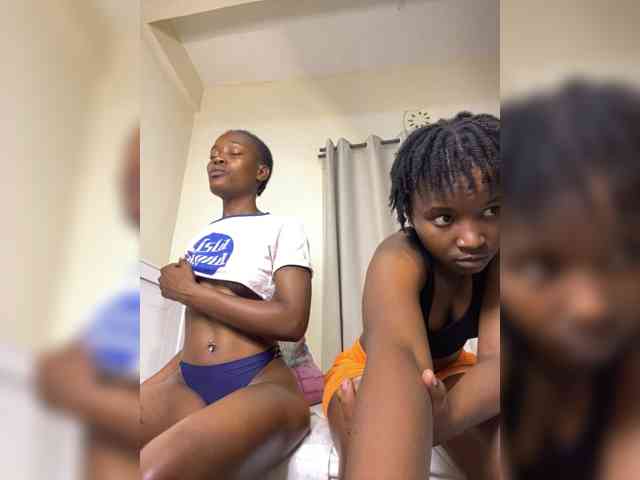 Sexypetitequeens