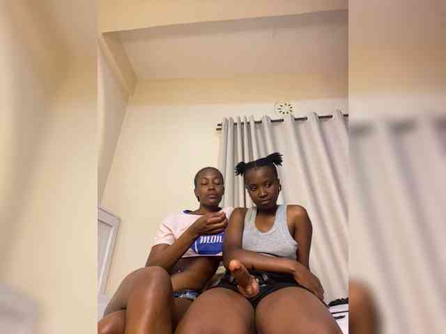 Sexypetitequeens Sexypetitequeens