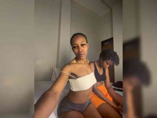 Sexypetitequeens Sexypetitequeens