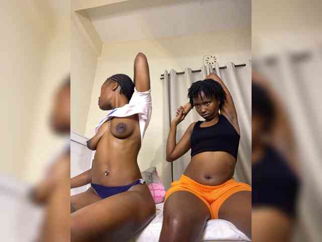 Sexypetitequeens