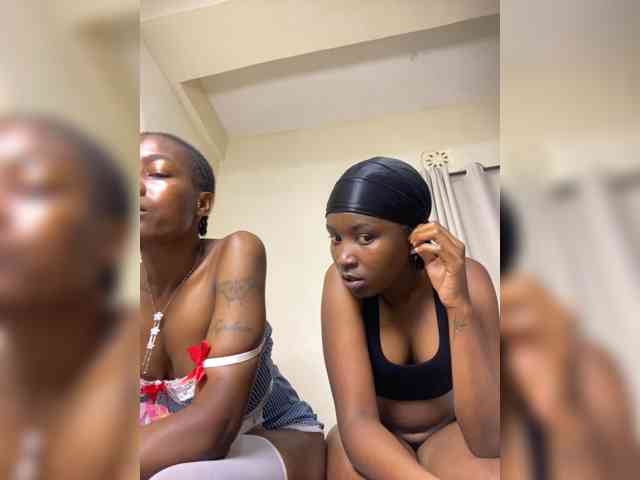 Sexypetitequeens