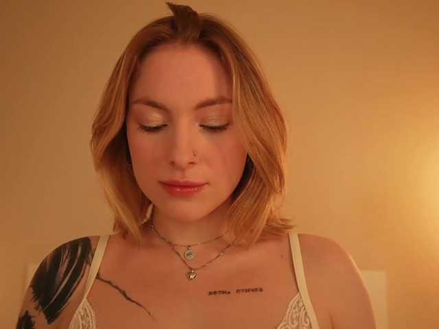 peach_in_stockings live cam preview