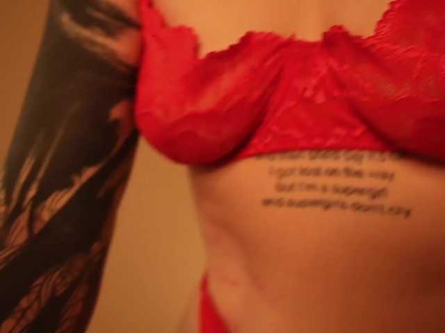 peach_in_stockings