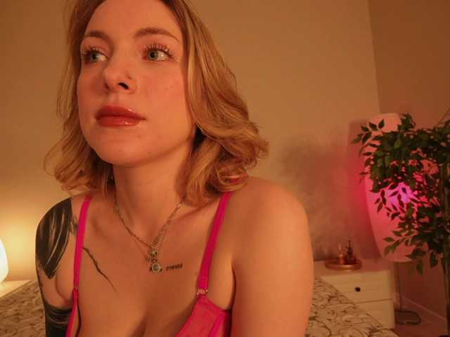 peach_in_stockings live cam preview