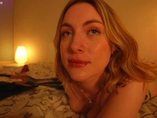 peachinstockings live cam on BongaCams