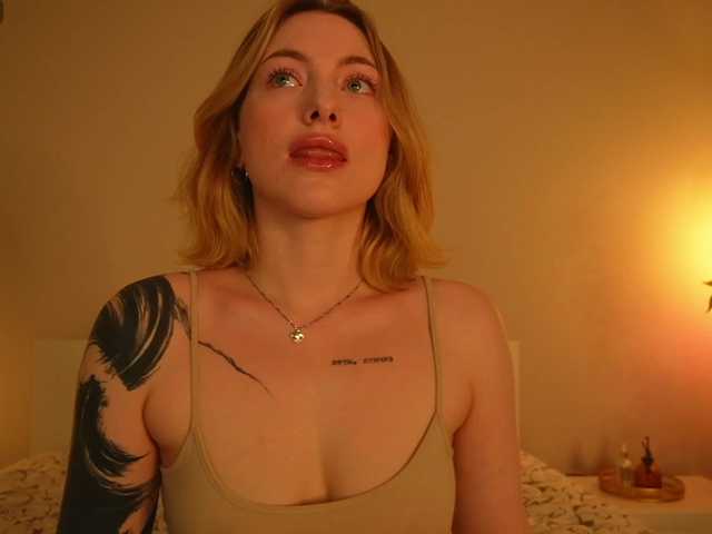 peachinstockings live cam on BongaCams