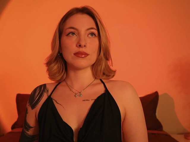 peachinstockings preview