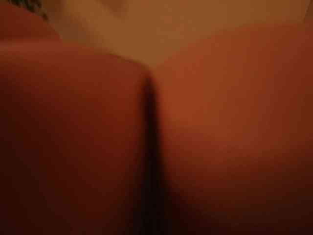 peach_in_stockings