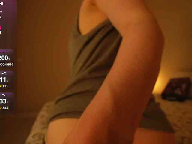 peach_in_stockings