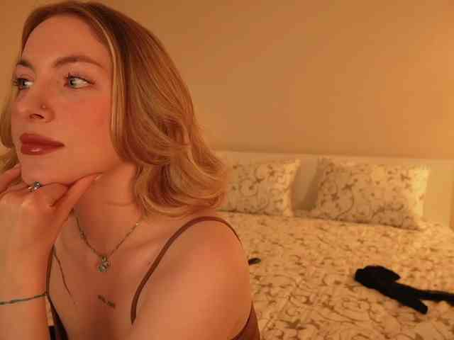 peach_in_stockings webcam
