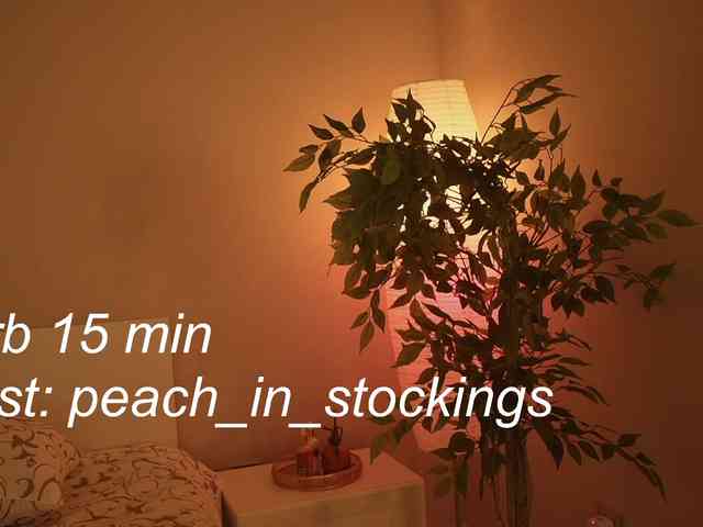 peach_in_stockings's live room