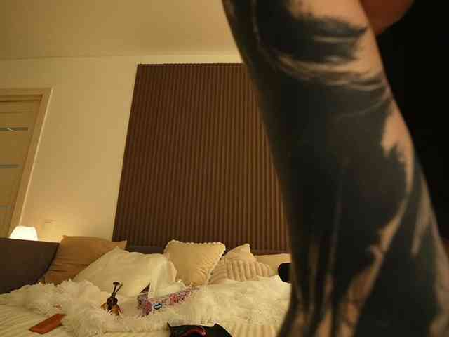 peachinstockings webcam