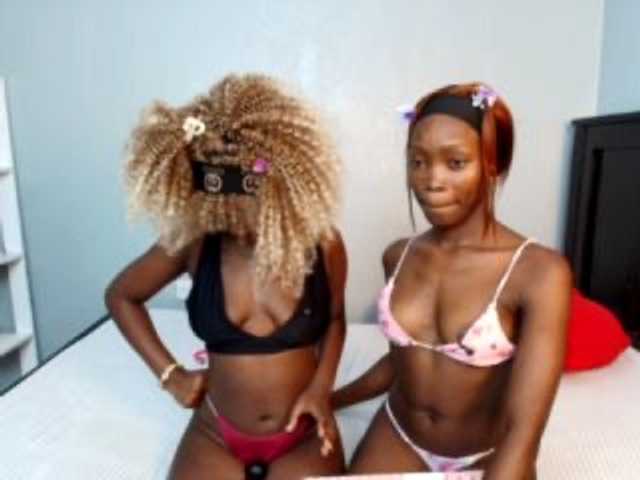 YolandaBlue live cam