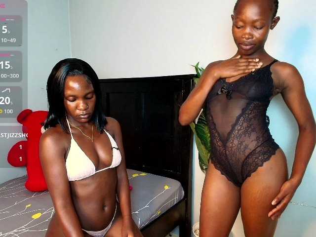 LunaDarlin live cam on BongaCams