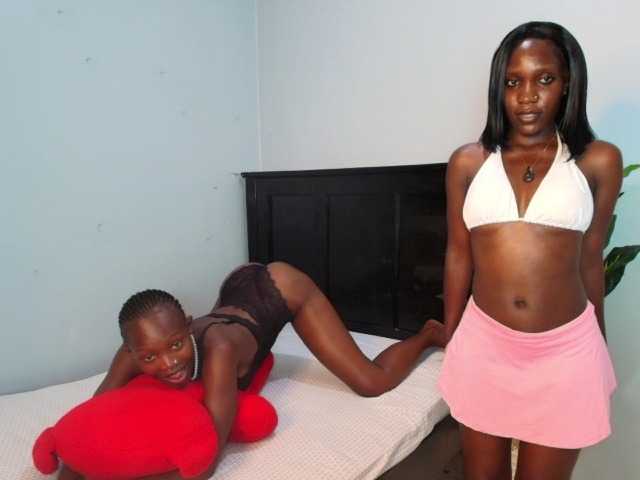 LunaDarlin live cam on BongaCams