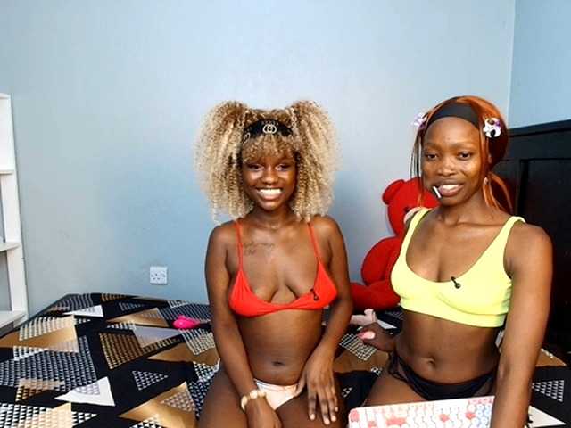 YolandaBlue live cam on BongaCams