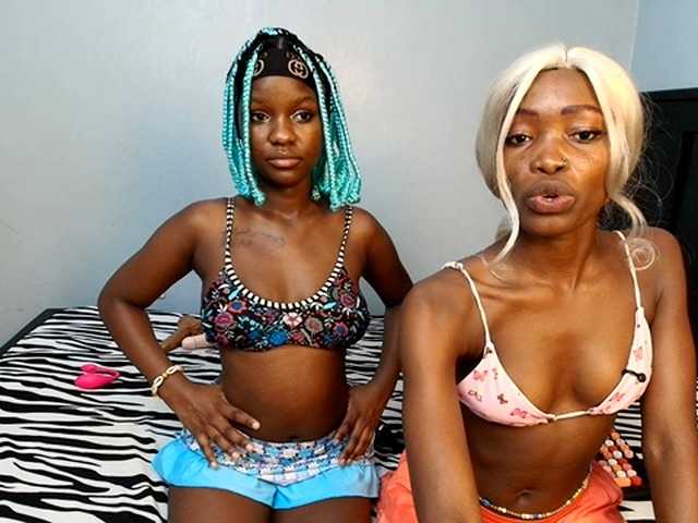 LunaDarlin live cam preview