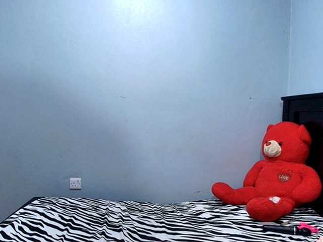 YolandaBlue live cam on BongaCams