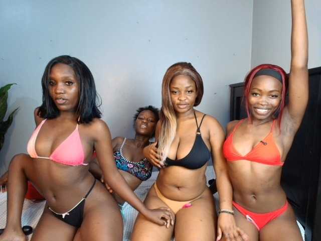 LunaDarlin live cam preview