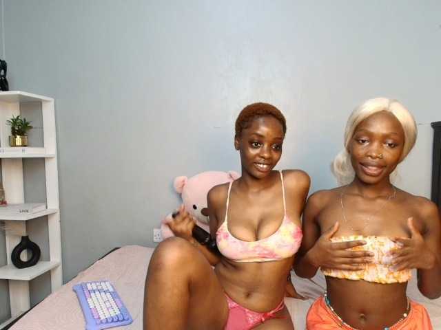 YolandaBlue live cam on BongaCams